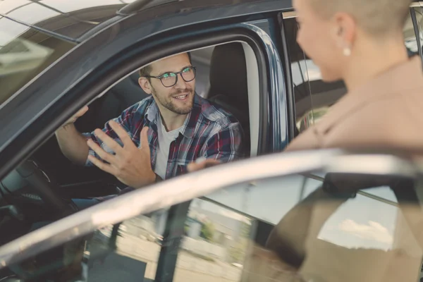Ką dar privalo padaryti eismo įvykio dalyviai, įvykus eismo įvykiui